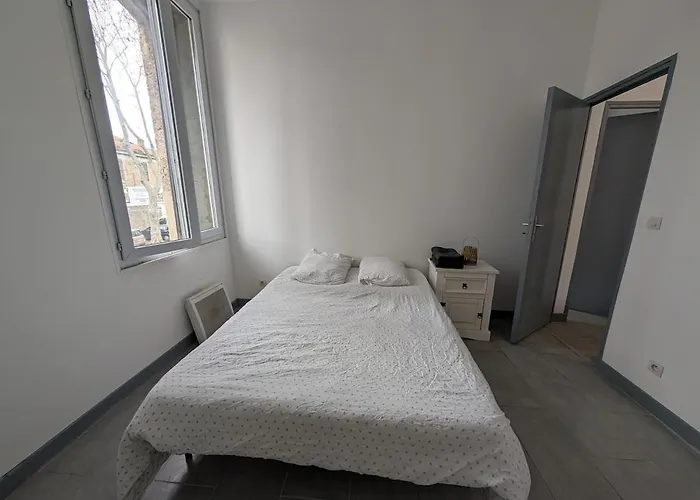Agreable 65 M2 Type 3 Centre-ville *